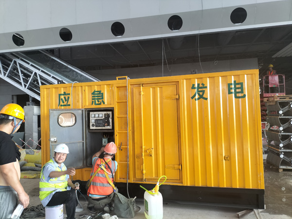 献县怎样判断空气滤清器是否需要更换？